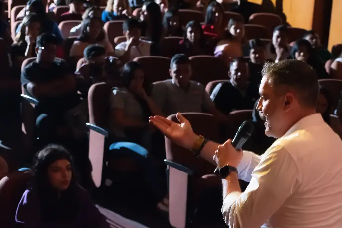 César Mora Proyecto